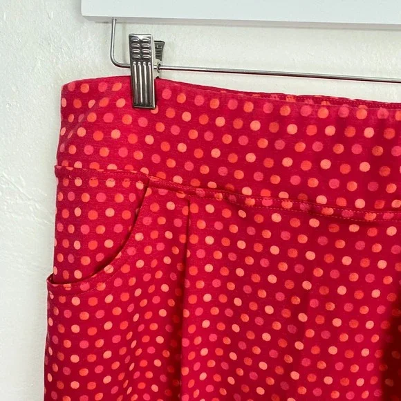 Title Nine Breeze Skirt With Pockets Size Medium Watercolor Dot Red New - Picture 2 of 10